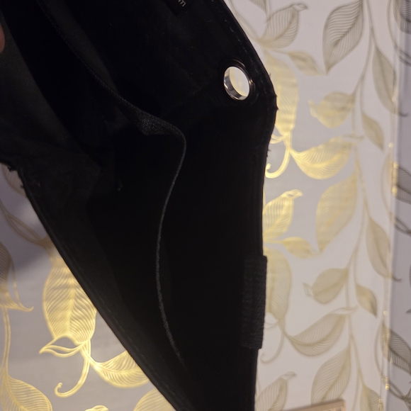 Black Women's Wallet - Picture 9 of 9